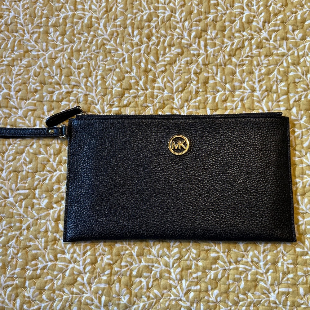 Michael Kors Wristlet